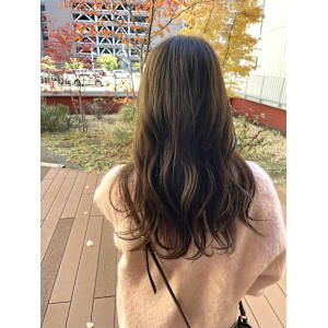 ベージュカラー