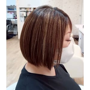 【明るめハイライトの前下がりボブ】志茂美容室 - R 志茂店【アール シモテン】掲載中
