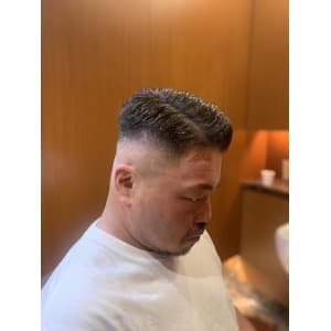 アイロン毛流れパーマ〈理容室〉