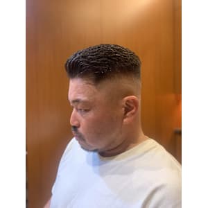 アイロン毛流れパーマ〈理容室〉