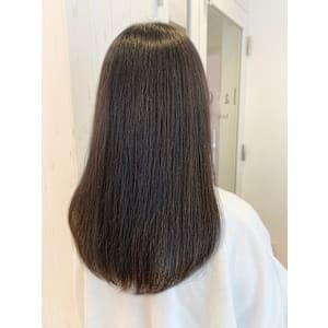 セミロングナチュラルストレート