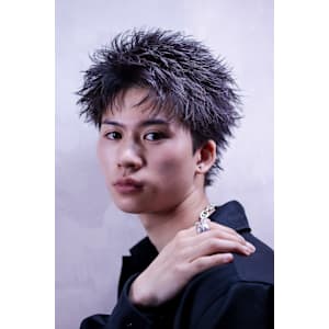 アップバングショート