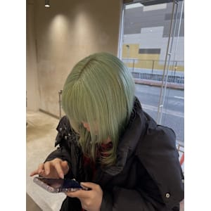 ミントグリーン