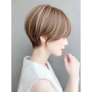 くびれショート　前髪　白髪ぼかし　ハイライト　30代40代