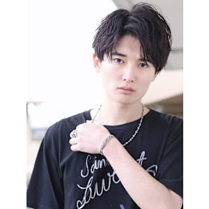 韓流マッシュ刈り上げ