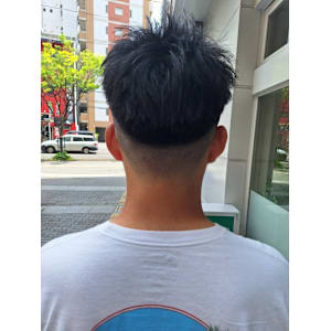 メンズツーブロックヘア