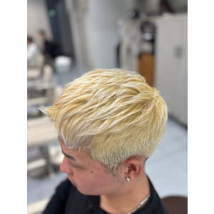 ソフトモヒカン/抜きっぱなし/ブロンド/ブリーチカラー