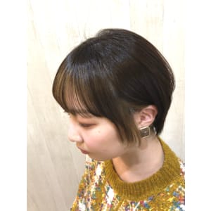ショートヘアーのインナーカラー