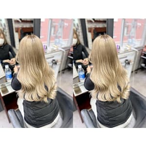 韓国系BIZEカラーエクステ梅田×スタイル