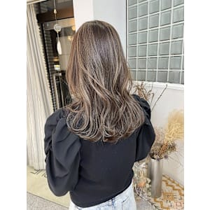 LOMARLIE岡山店【ロマーリ】×スタイル