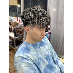メンズパーマ×メンズブリーチ メンズヘアサロン YUIMAR