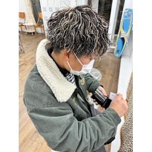 メンズパーマ×メンズブリーチ メンズヘアサロン YUIMAR