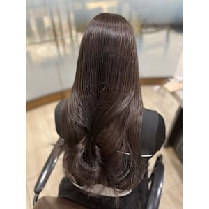 Mako ラベンダーグレージュ 透明感 ブリーチなし - Euphoria 銀座本店 Smart Salon【ユーフォリア】【ユーフォリア ギンザ ホンテン スマートサロン】掲載中