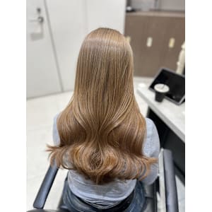 Mako ミルクティーベージュ ハイトーン ケアブリーチ - Euphoria 銀座本店 Smart Salon【ユーフォリア】【ユーフォリア ギンザ ホンテン スマートサロン】掲載中