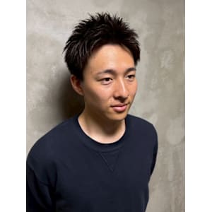 アップバング スパイキーショート 黒髪 ビジネスヘア 直毛