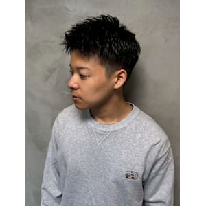 アップバング ツーブロック ベリーショート 短髪 ビジネス