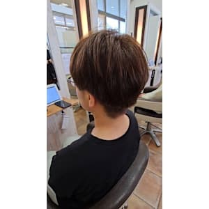 大人可愛いマッシュショート