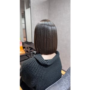 個室 髪質改善 Emily【エミリー】×スタイル