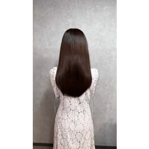 個室 髪質改善 Emily【エミリー】×スタイル