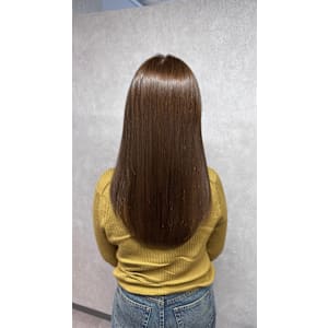 個室 髪質改善 Emily【エミリー】×スタイル