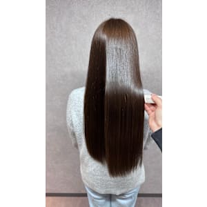 個室 髪質改善 Emily【エミリー】×スタイル