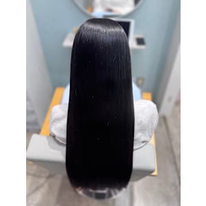 個室 髪質改善 Emily【エミリー】×スタイル