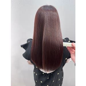 個室 髪質改善 Emily【エミリー】×スタイル