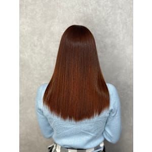 個室 髪質改善 Emily【エミリー】×スタイル