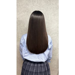 個室 髪質改善 Emily【エミリー】×スタイル