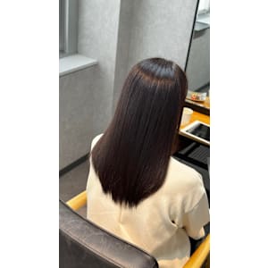 個室 髪質改善 Emily【エミリー】×スタイル