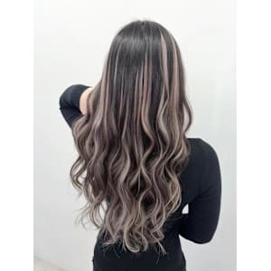 ハイライト沢山！グレージュミックス