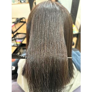 酸性ストレート×ミルクティグレージュ