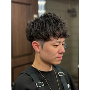 スパイラルパーマ - VIR BARBER【ヴィルバーバー】掲載中