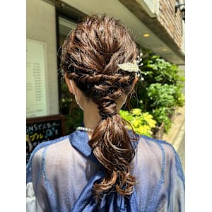 ローポニヘアアレンジ