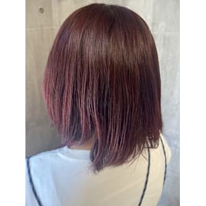 チェリーレッド ミディアムボブ ブリーチあり 20代 30代