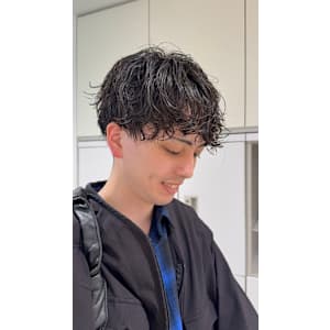 【韓国風メンズスタイル】シャドウパーマ