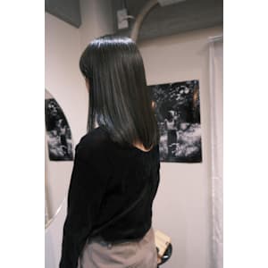 オリーブグレー