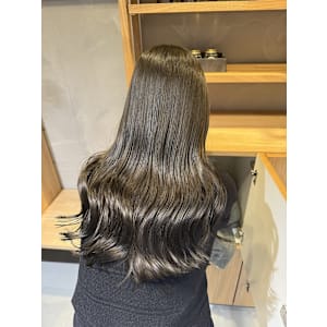 ミルクティーベージュ×透明感カラー