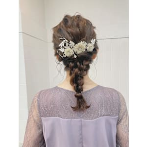 .20代・30代・40代似合う小顔ヘアアレンジ♪二次会ブライ