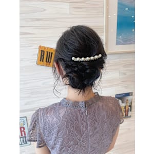 .20代・30代・40代似合う小顔ヘアアレンジ♪二次会ブライ