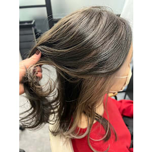 大人かわいいくびれミディラベンダーカラ