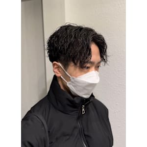 爽やかツーブロック刈り上げ束感アップバング