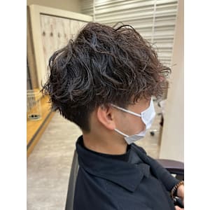 爽やかツーブロック刈り上げ束感アップバング
