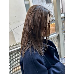 グレージュ×レイヤー