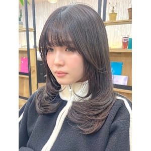 丸型卵形レイヤーカットエアリーロング美髪ピンクブラウン渋谷