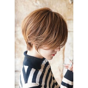 大人ショートボブ丸みショートカットマッシュショート前髪あり