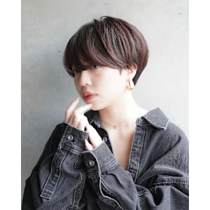 大人ショートボブ丸みショートカットマッシュショート前髪あり