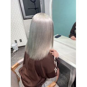 透明感ペールシルバー - Bulansis Hair【ブランシス ヘアー】掲載中