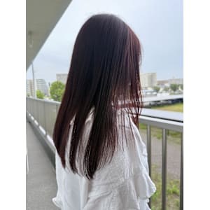 チェリーレッド