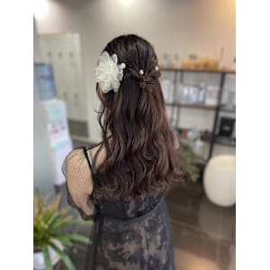 ［風花］お呼ばれヘア ハーフアップアレンジ